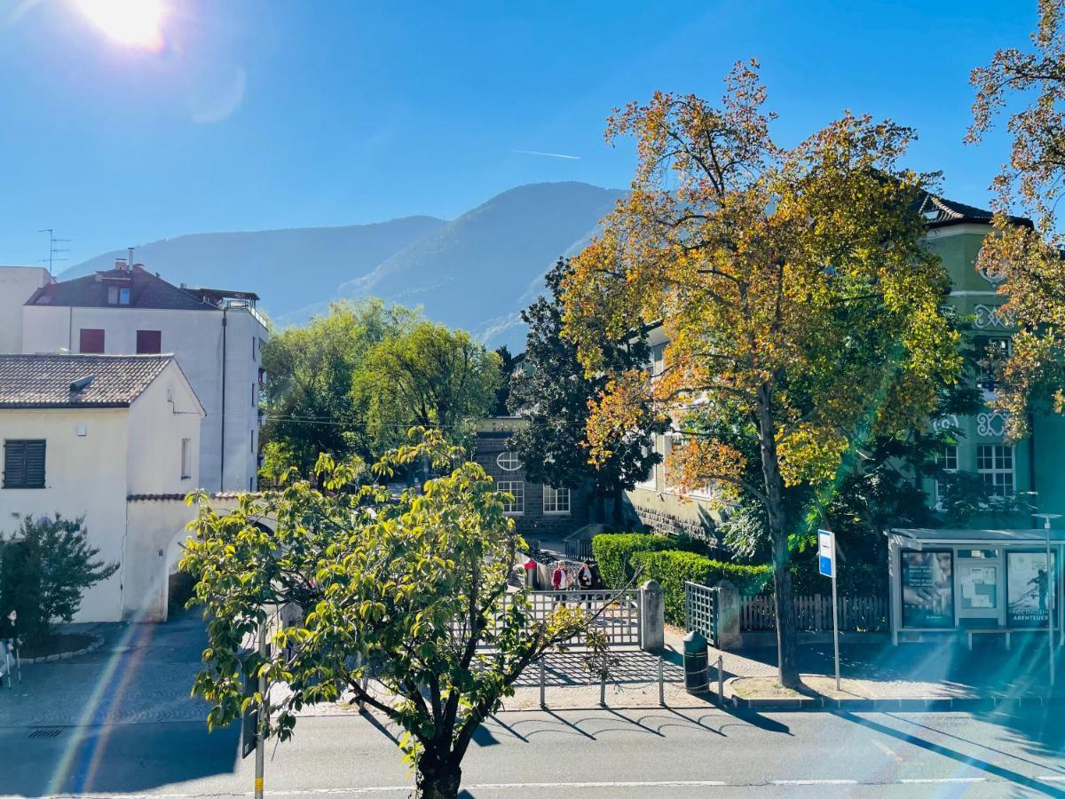 Villa Ehrenburg Мерано Екстериор снимка